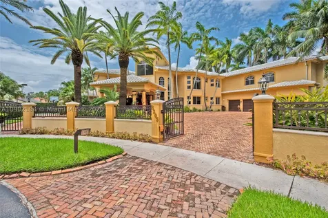 8205 NW 157th Terrace Miami Lakes FL 33016