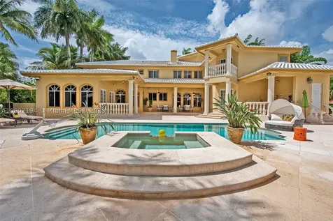 8205 NW 157th Terrace Miami Lakes FL 33016