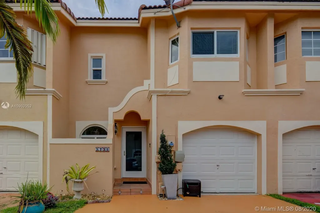 3738 SW 153rd Court Miami FL 33185