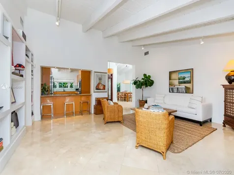 605 Warren Lane Key Biscayne FL 33149