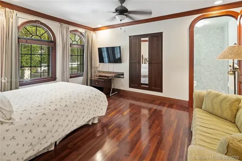 131 Paloma Drive Coral Gables FL 33143