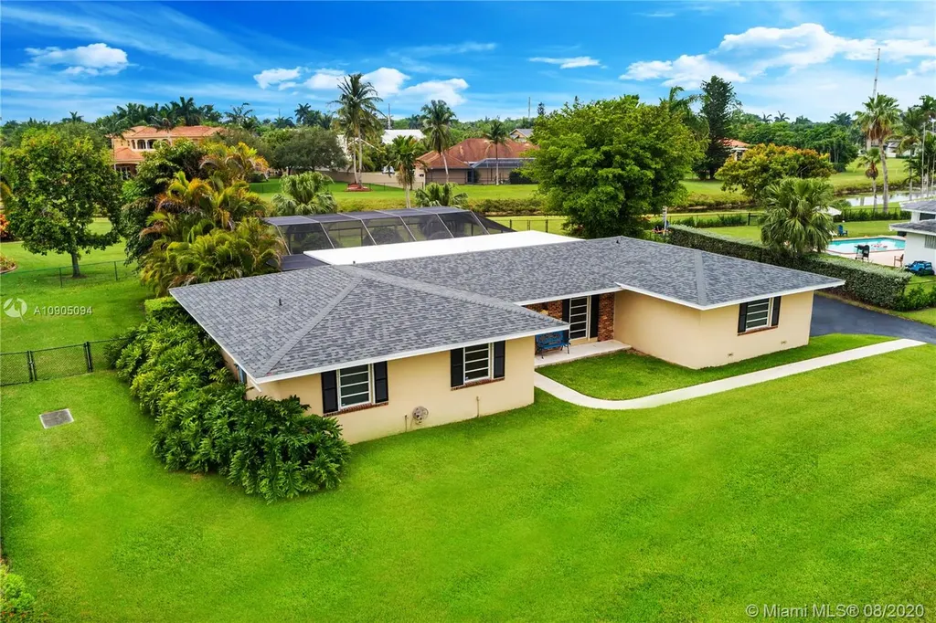 8560 SW 163rd Terrace Palmetto Bay FL 33157