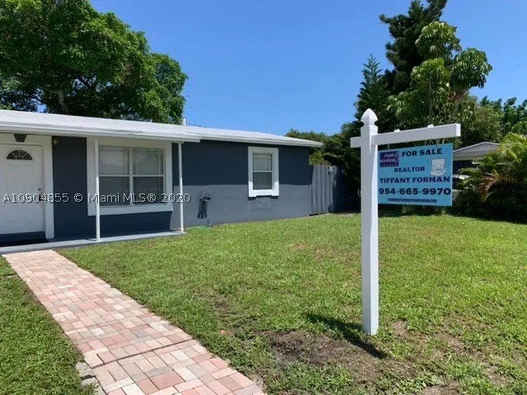 4300 NE 6th Avenue Deerfield Beach FL 33064