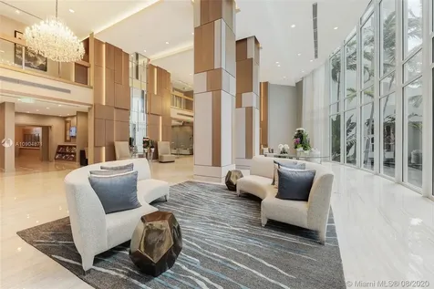 21200 Point Place Aventura FL 33180