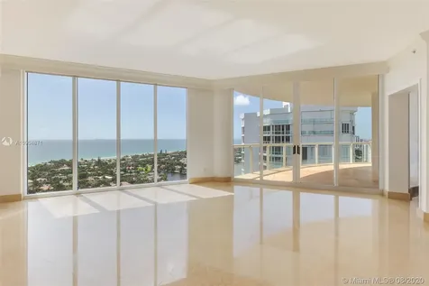 21200 Point Place Aventura FL 33180