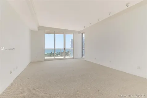 21200 Point Place Aventura FL 33180