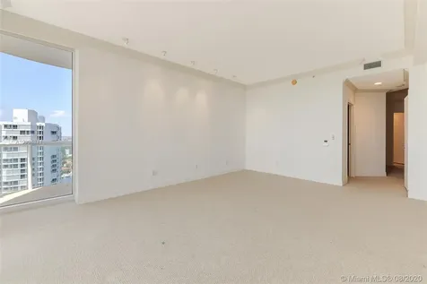 21200 Point Place Aventura FL 33180