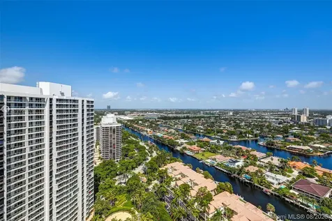 21200 Point Place Aventura FL 33180