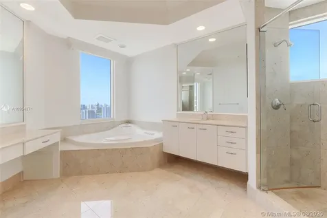 21200 Point Place Aventura FL 33180