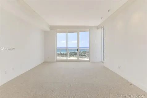 21200 Point Place Aventura FL 33180
