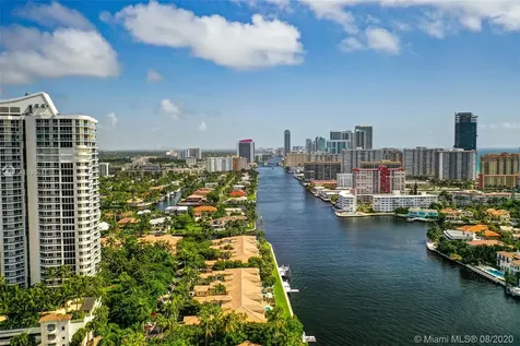 21200 Point Place Aventura FL 33180