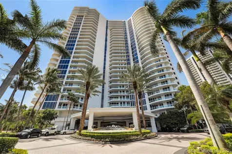 21200 Point Place Aventura FL 33180