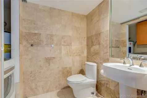 17555 Collins Avenue Sunny Isles Beach FL 33160
