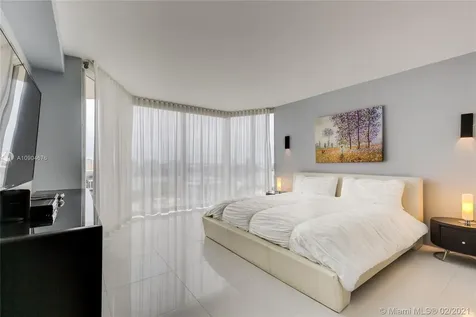 17555 Collins Avenue Sunny Isles Beach FL 33160