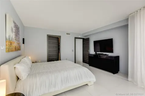 17555 Collins Avenue Sunny Isles Beach FL 33160
