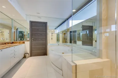 17555 Collins Avenue Sunny Isles Beach FL 33160
