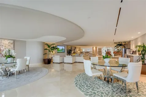 17555 Collins Avenue Sunny Isles Beach FL 33160