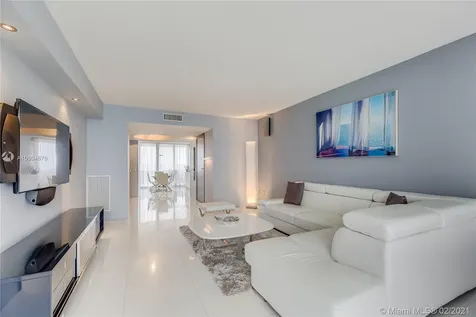 17555 Collins Avenue Sunny Isles Beach FL 33160