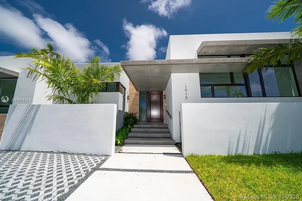 1915 Alamanda Drive North Miami FL 33181