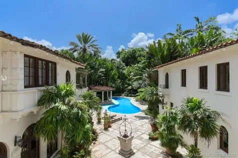3725 Leafy Way Miami FL 33133