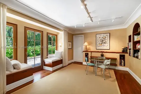 3725 Leafy Way Miami FL 33133