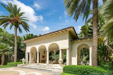 3725 Leafy Way Miami FL 33133