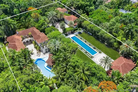 3725 Leafy Way Miami FL 33133