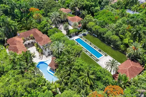 3725 Leafy Way Miami FL 33133