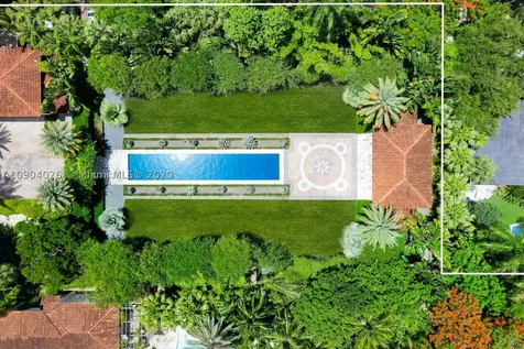 3725 Leafy Way Miami FL 33133