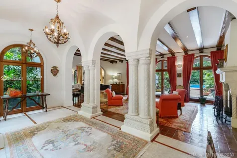 3725 Leafy Way Miami FL 33133
