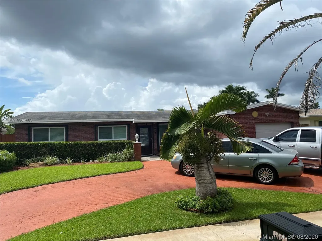 10640 NW 21st Court Pembroke Pines FL 33026
