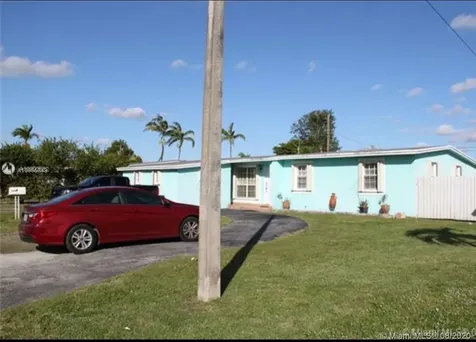 5561 SW 89th Place Miami FL 33165