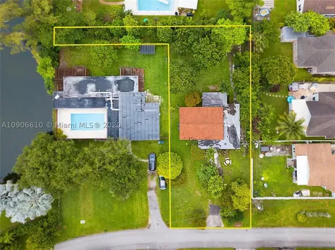 5624 SW 60th Avenue South Miami FL 33143