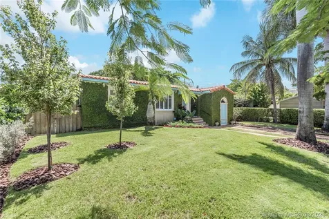 3372 SW 20th Street Miami FL 33145