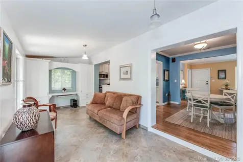 3372 SW 20th Street Miami FL 33145