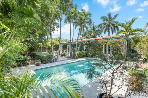 3372 SW 20th Street Miami FL 33145