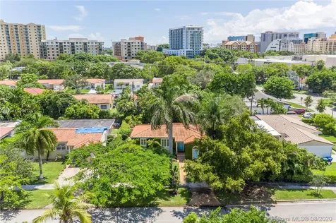 3372 SW 20th Street Miami FL 33145