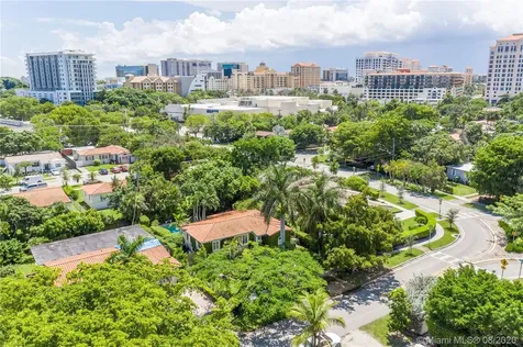3372 SW 20th Street Miami FL 33145