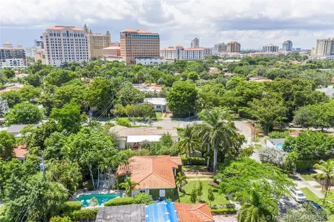 3372 SW 20th Street Miami FL 33145