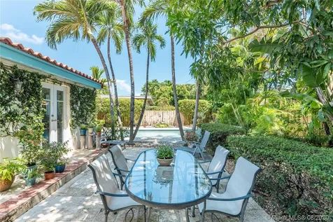 3372 SW 20th Street Miami FL 33145