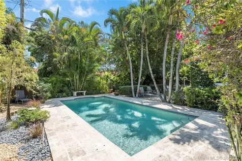 3372 SW 20th Street Miami FL 33145