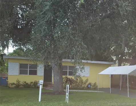 2238 Mckinley Street Hollywood FL 33020