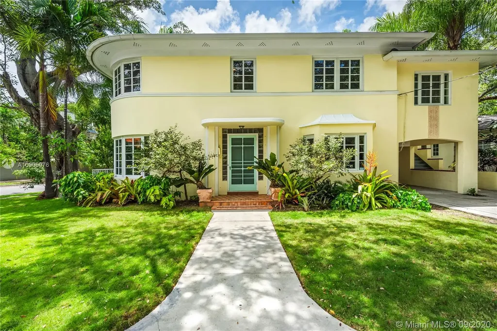 828 NW 9th Court Miami FL 33136