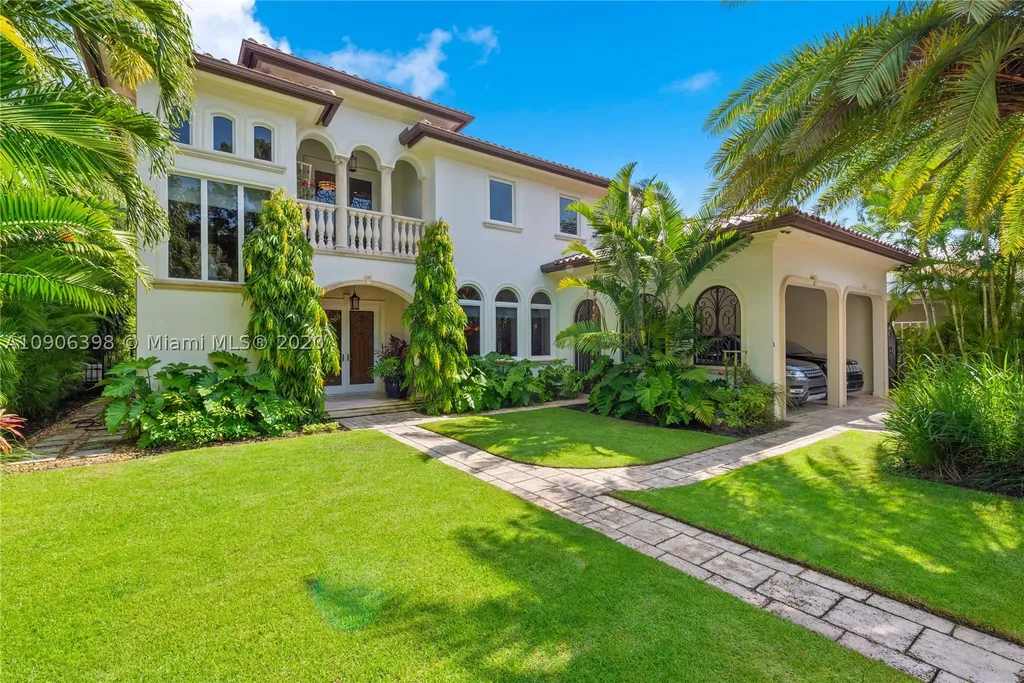 4161 Park Avenue Miami FL 33133