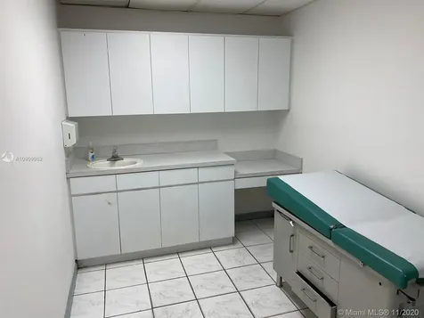 3311 Ponce De Leon Boulevard Coral Gables FL 33134