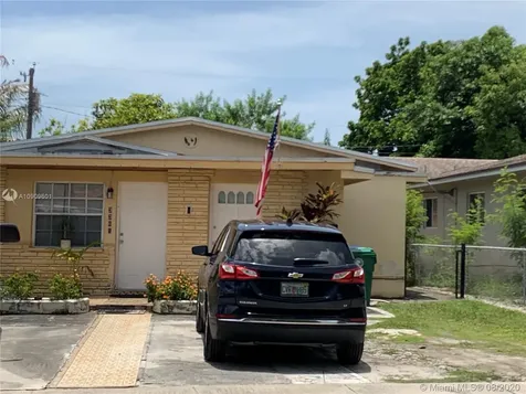 3366 SW 25th Street Miami FL 33133