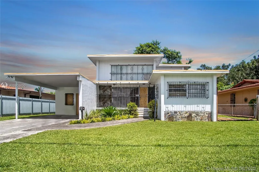 1025 NW 19th Avenue Miami FL 33125