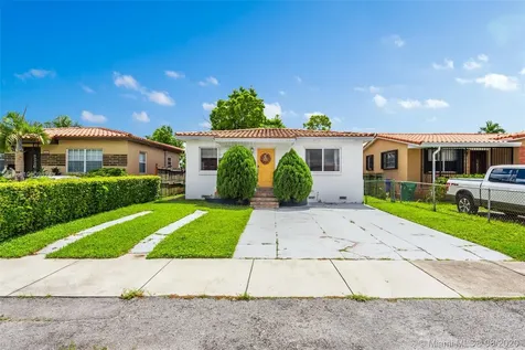 571 NW 59th Court Miami FL 33126