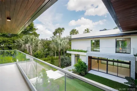 8325 Cheryl Lane Miami FL 33143