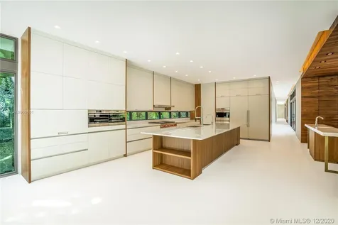 8325 Cheryl Lane Miami FL 33143